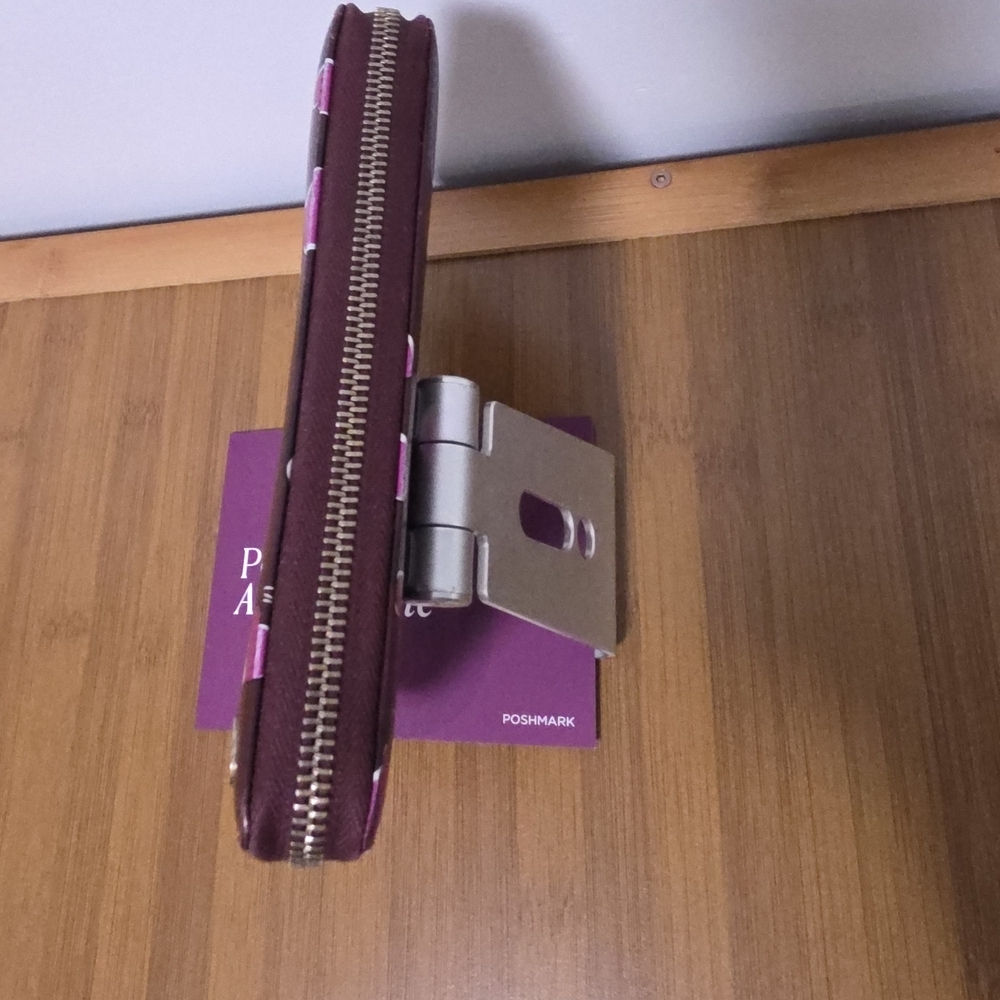 Gucci Wallet | Heart Print Wallet - Purple and Pink - Picture 4 of 7